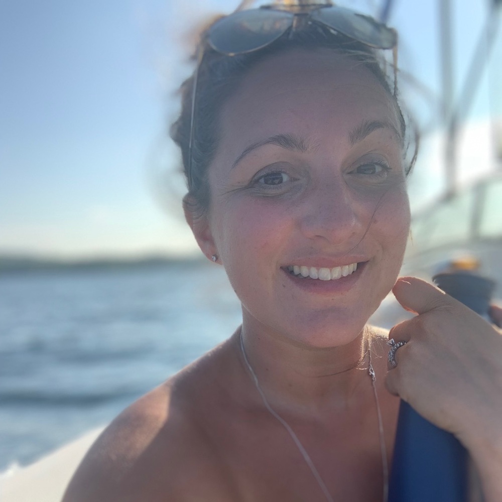 Meet your Posher, Monica